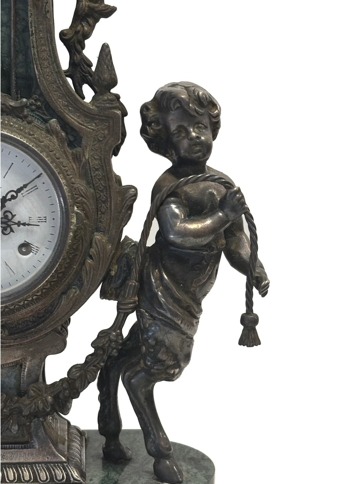 Régi óra Puttók őrzik az időt