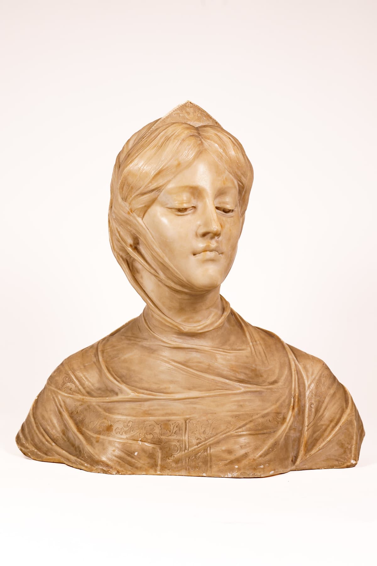 Női neoreneszánsz mellszobor