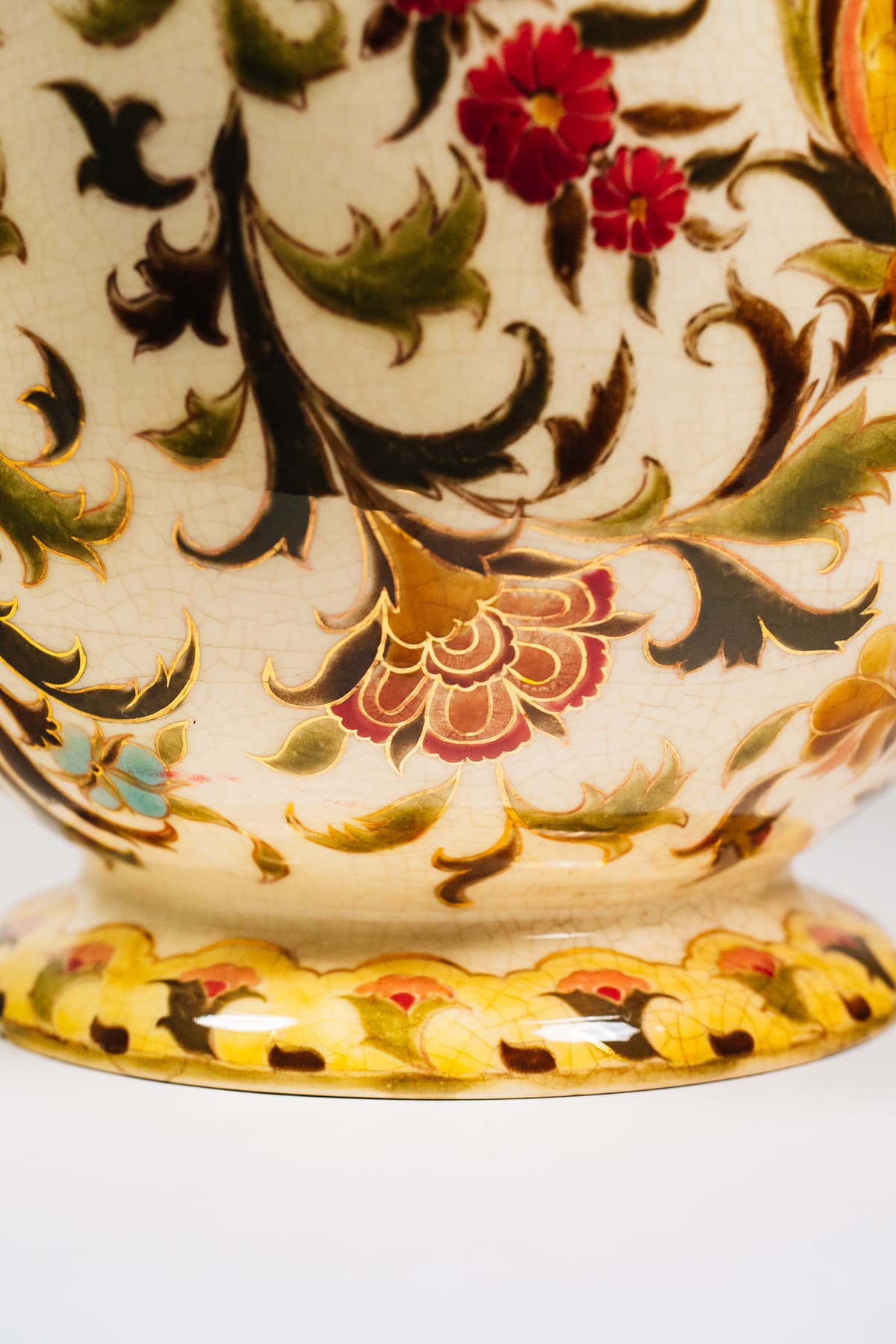 Zsolnay - Aranyozott kaspó