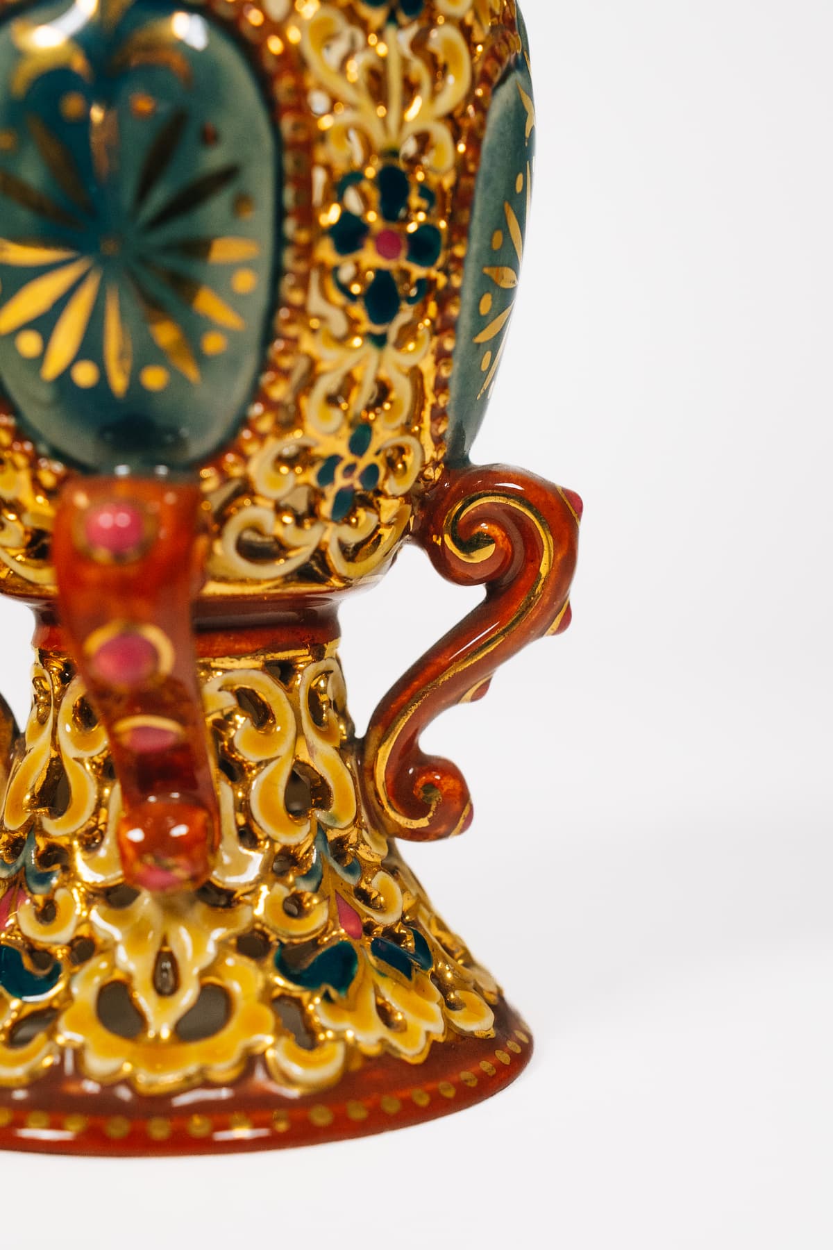 Zsolnay -Miniatűr vázapár, Wanda-sorozat