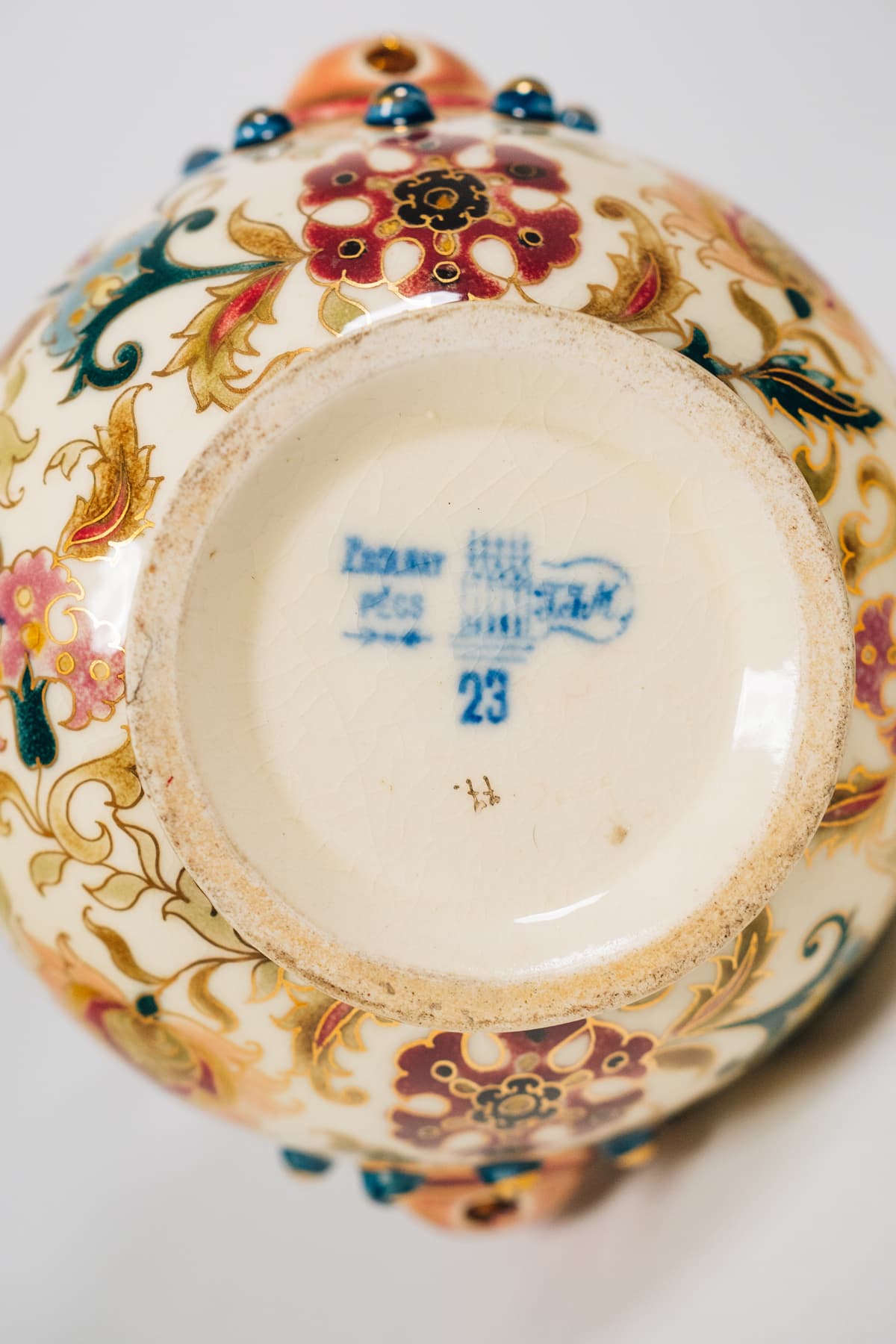 Zsolnay -  Füles korsó, kiöntővel