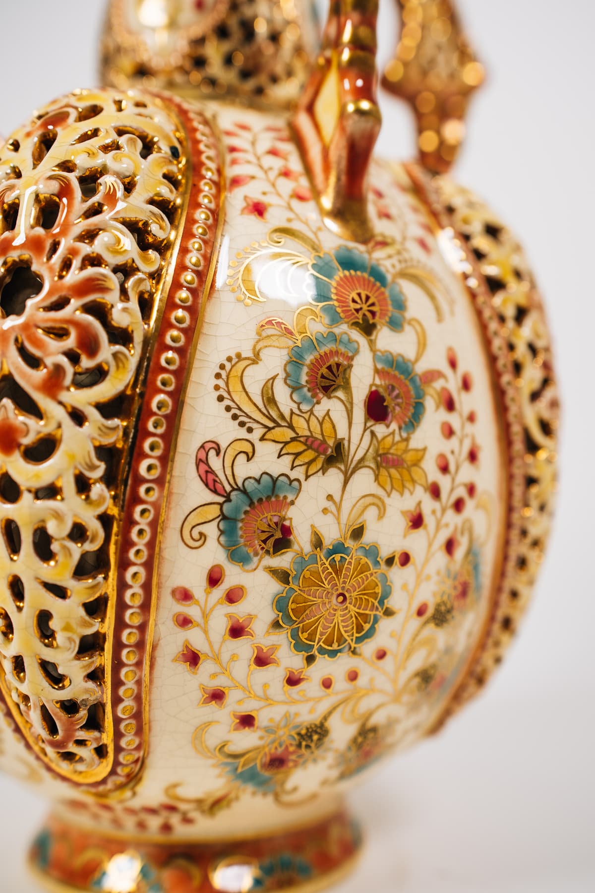 Zsolnay - Füles díszváza