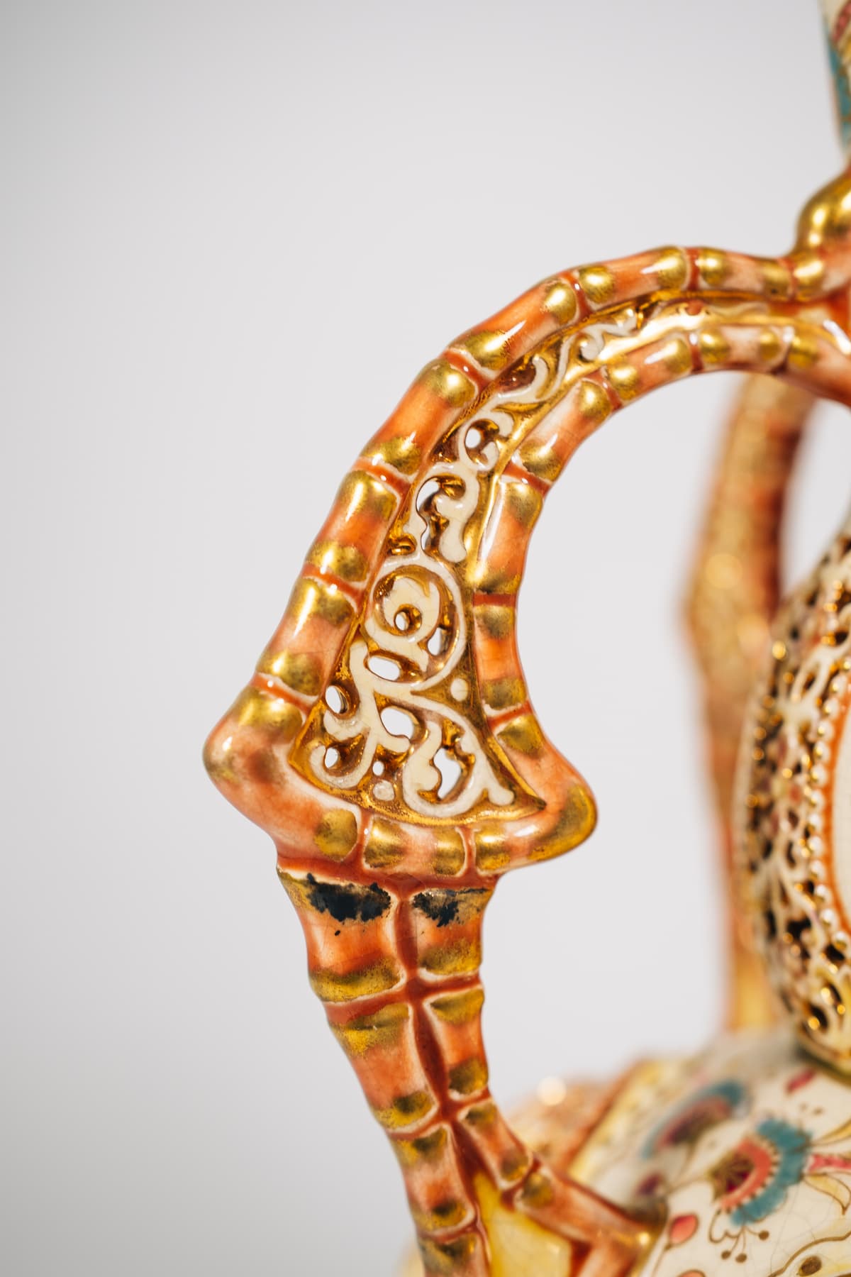 Zsolnay - Füles díszváza