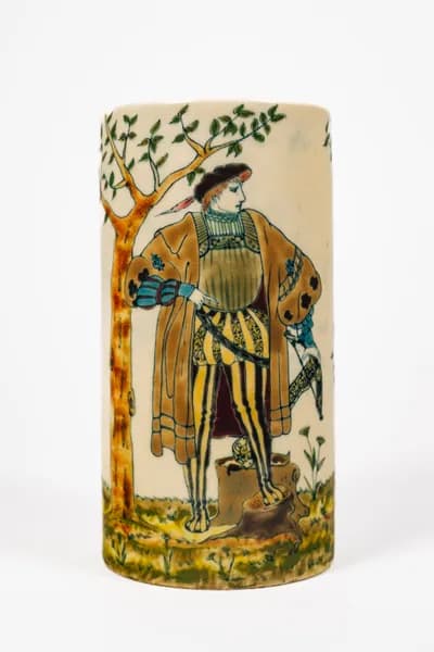 Zsolnay - Vadász figurális váza