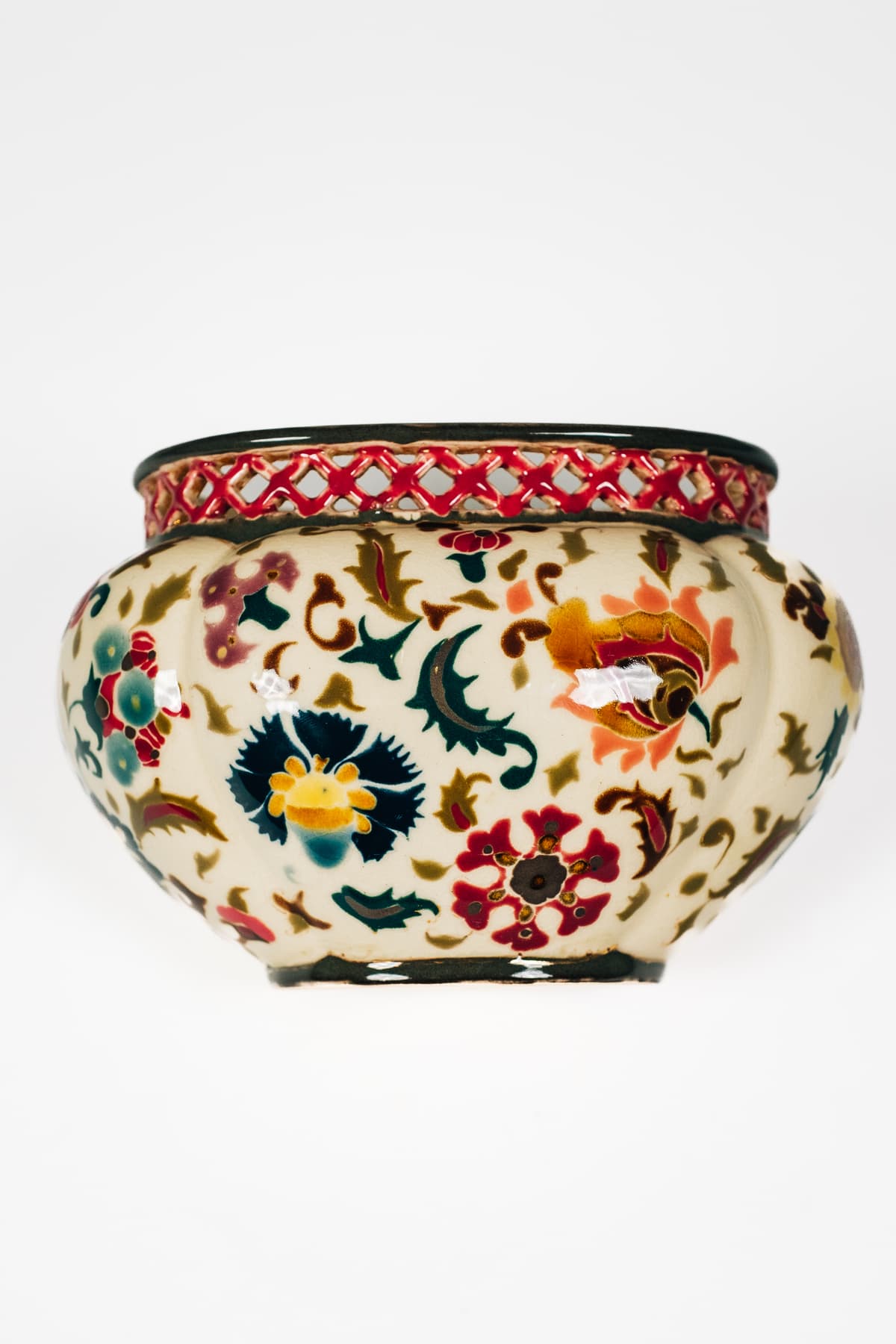 Zsolnay - Virágdíszes kaspó