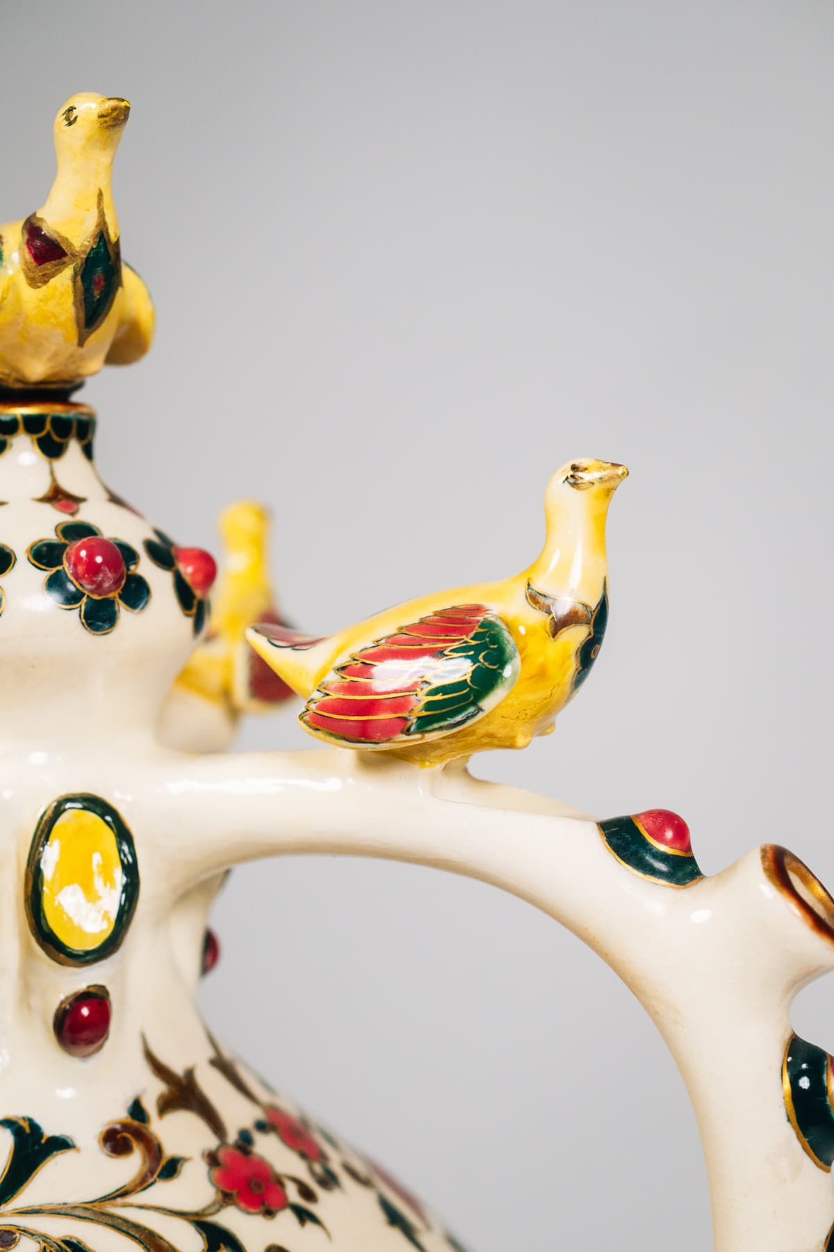 Zsolnay - Madaras díszkorsó