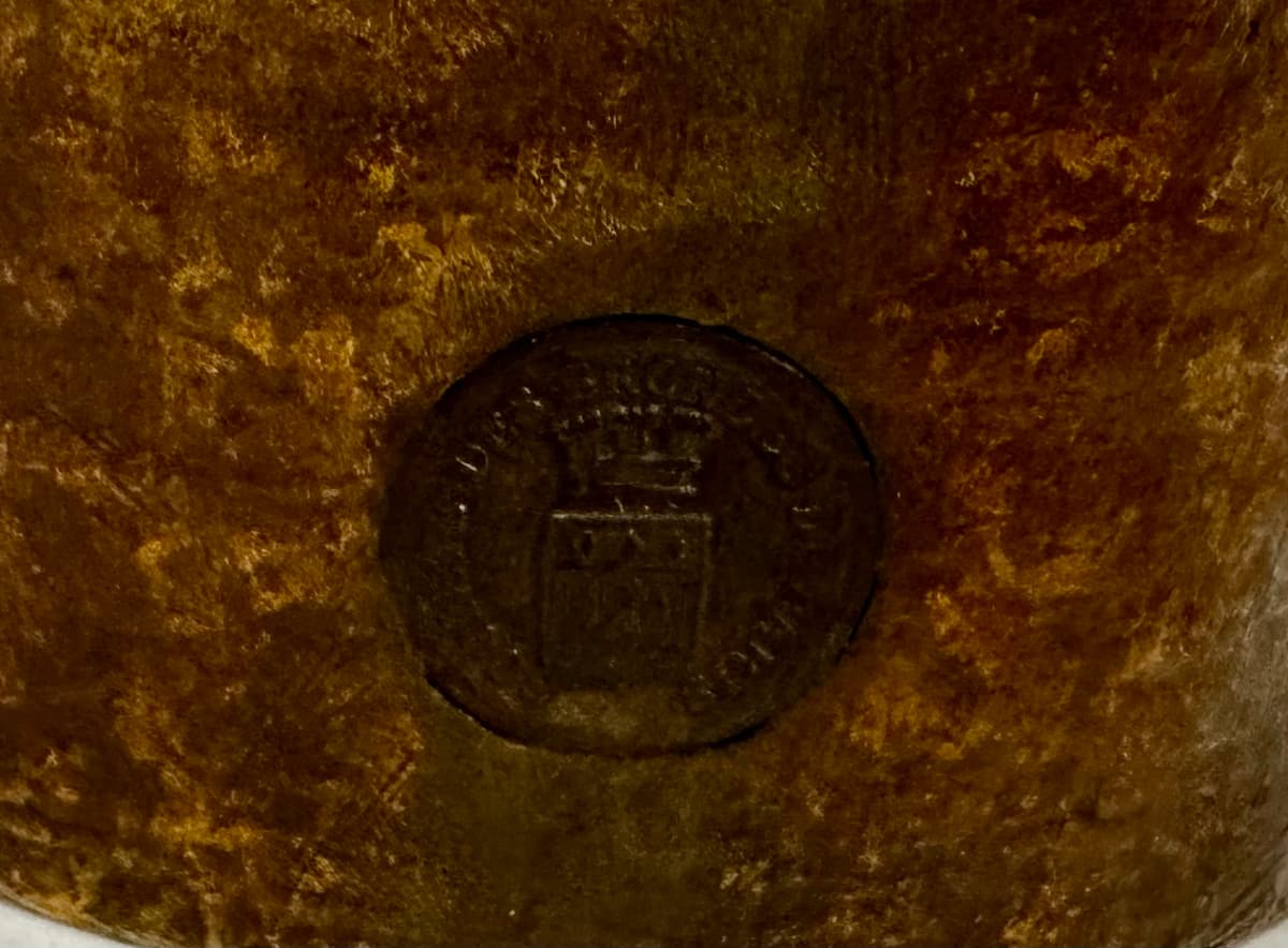 Francia terrakotta mellszobor