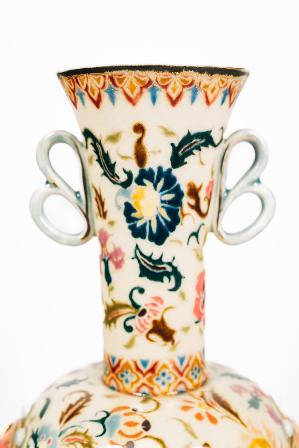 Zsolnay - perzsa-török sorozat díszvázája, kettős gyűrűs fülpárral