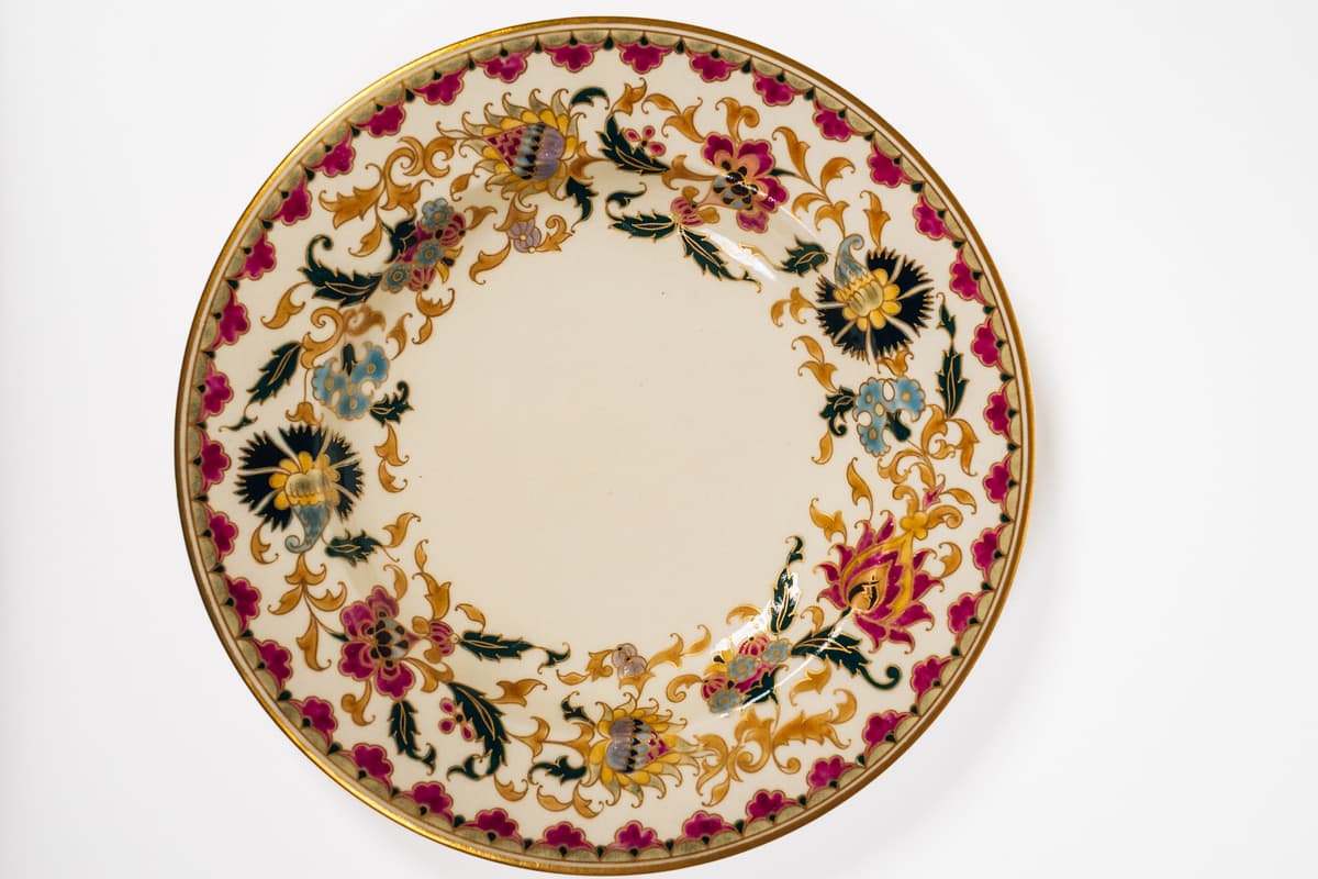 Zsolnay - Aranyozott dísztányér