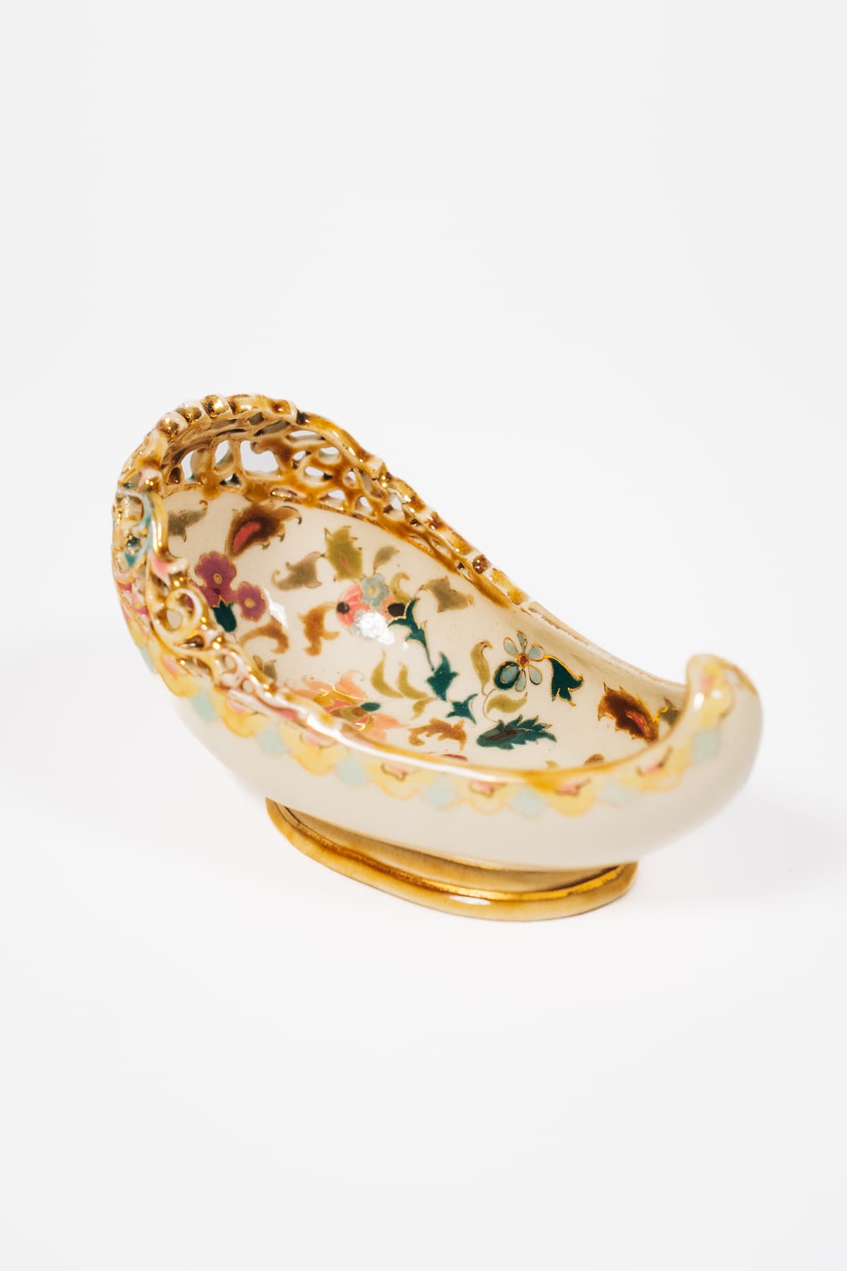 Zsolnay - Díszes kínáló