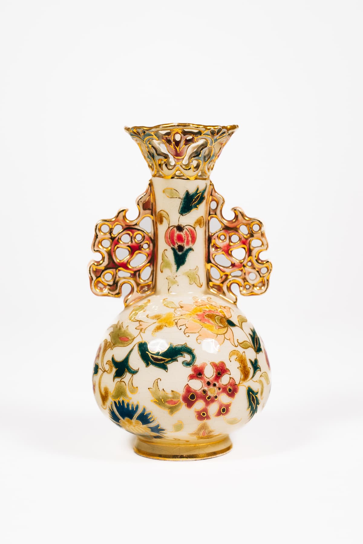 Zsolnay - Áttört füles váza orientális díszítéssel