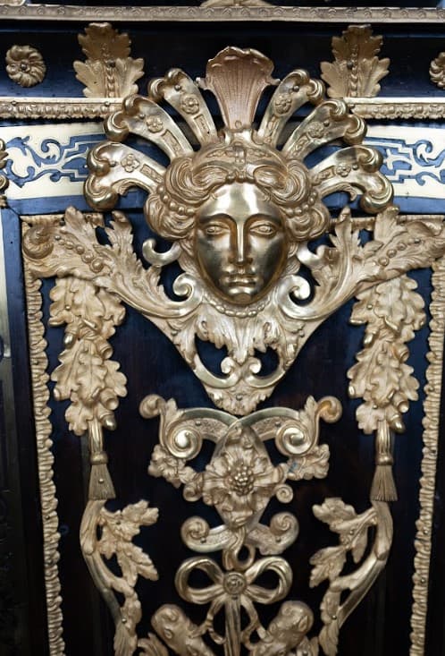 Du Quesné francia barna boulle álló óra