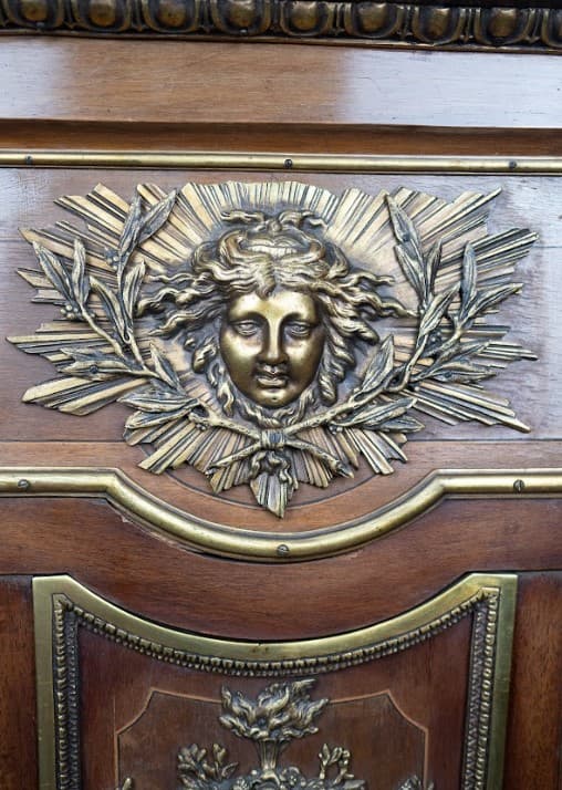 Jean-Henri Riesener stílusú francia álló óra