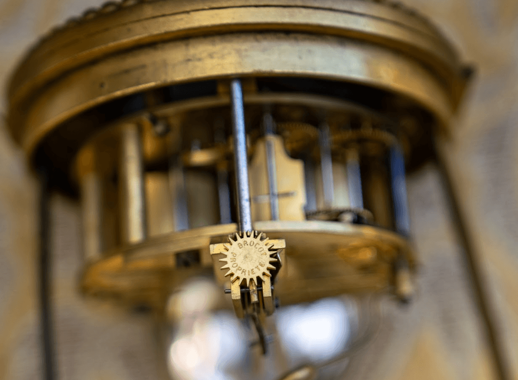 Francia kandalló óra tűzi aranyozott bronz 19.század