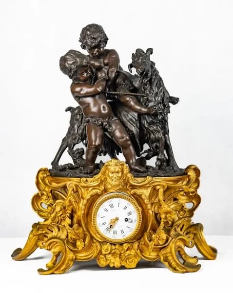 French mantel clock 19th century, gilded bronz, Guillaume Deniére á Paris