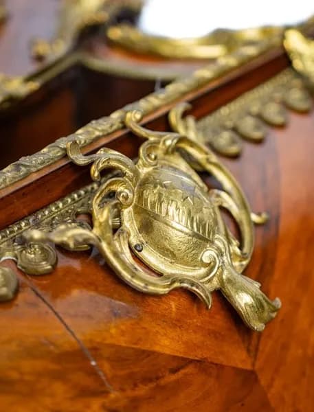 French cartell clock mahagony and gilded bronze 19th century