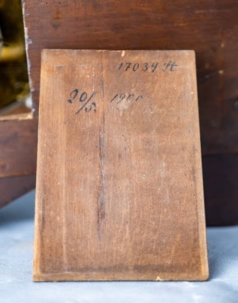 Francia fali kartell óra mahagóni és tűzi aranyozott bronz díszítés 19.század