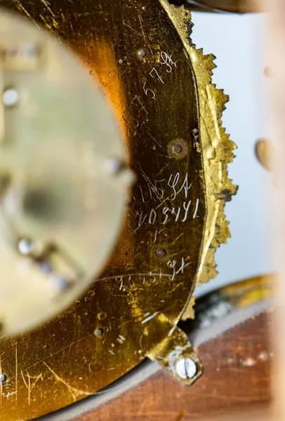 French cartell clock mahagony and gilded bronze 19th century
