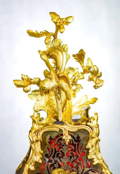 French red boulle cartell clock 19th century peacock and acchantus design Martinot á Paris