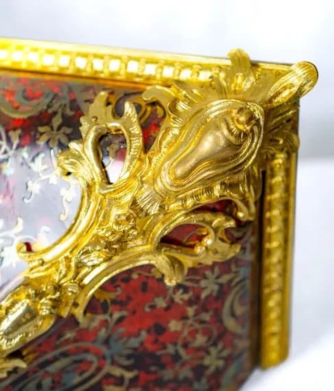 French red boulle cartell clock 19th century peacock and acchantus design Martinot á Paris