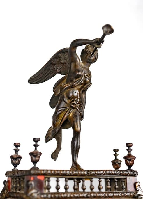 Francia bordó boulle fali kartell óra bronz patinás díszítő veretezéssel 19.század