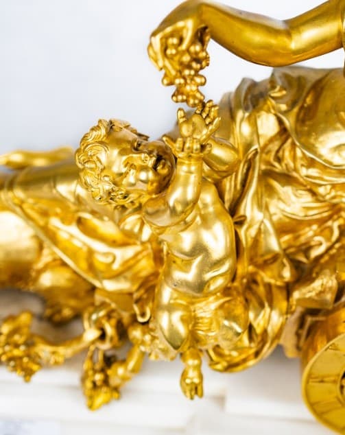 Három részes kandalló óra szett tűzi aranyozott bronz és fehér márvány