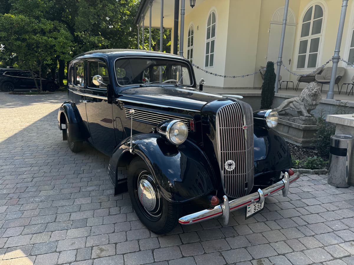 Opel Super 8 - Old Timer -  személyautó