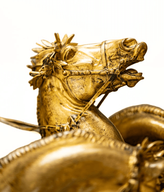 Chariot of Minerva bronz szobor