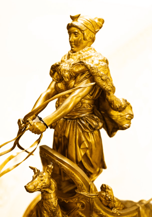 Diana on a Reindeer-drawn Chariot bronz szobor