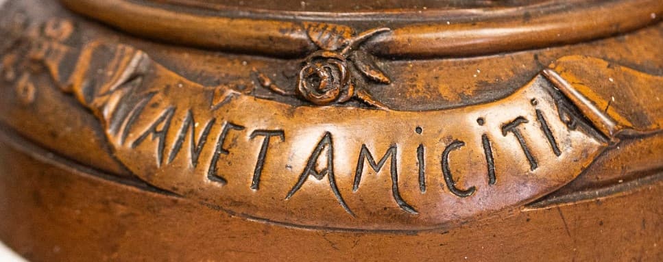 'Manet Amicitia' bronz szobor 19. század