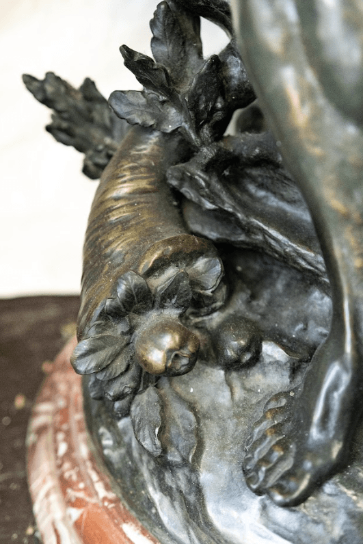 'A művészet diadala' bronz szobor