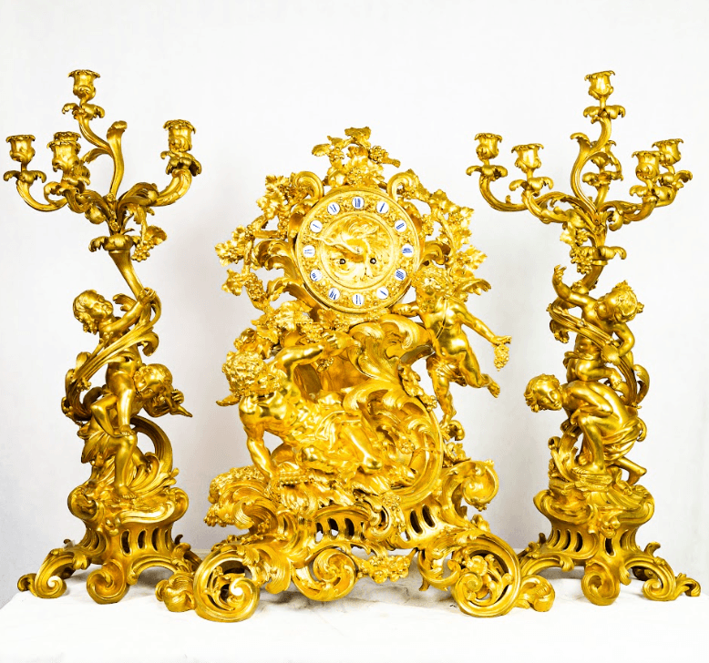 Tűzi aranyozott három darabos rokokó stílusú óra szett