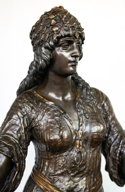 Guillemain 'Judith' bronz szobor 19.század