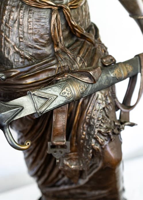 Guillemain 'Judith' bronz szobor 19.század