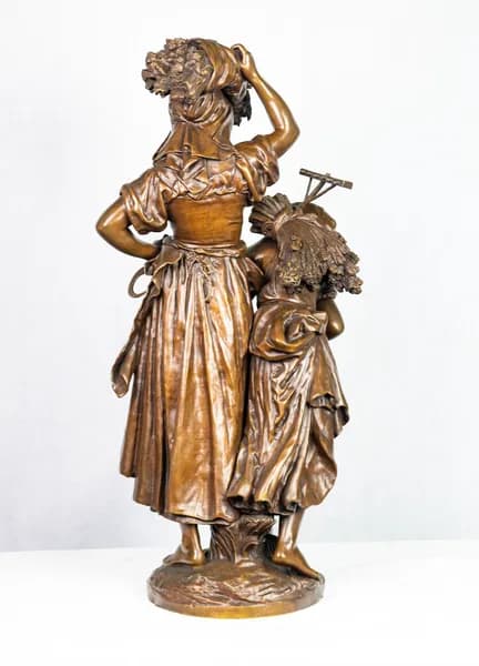 Harvesters bronze statue