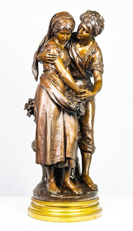 Fiatal pár bronz szobor