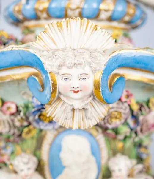Meissen porcelain vase, 19th century