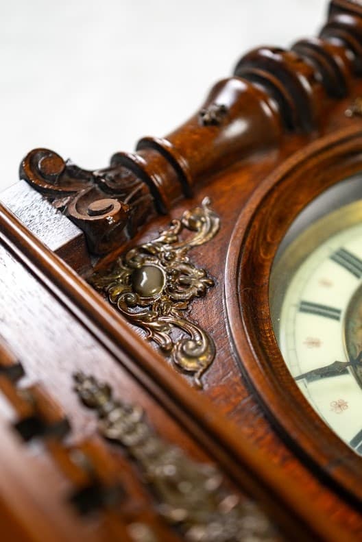 Historizáló bécsi típusú falióra