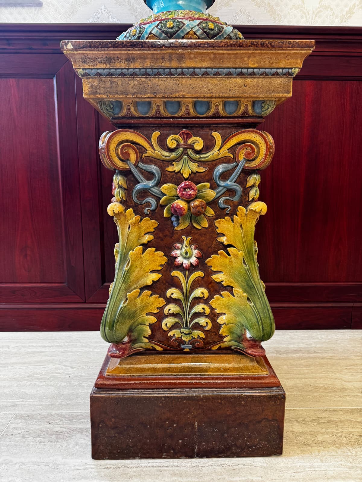 Zsolnay - Bacchus fejes kerti váza - nagy méretű