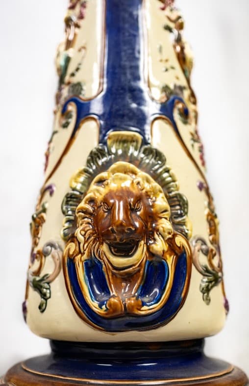 Eichwald majolika virágtartó, tartó konzollal