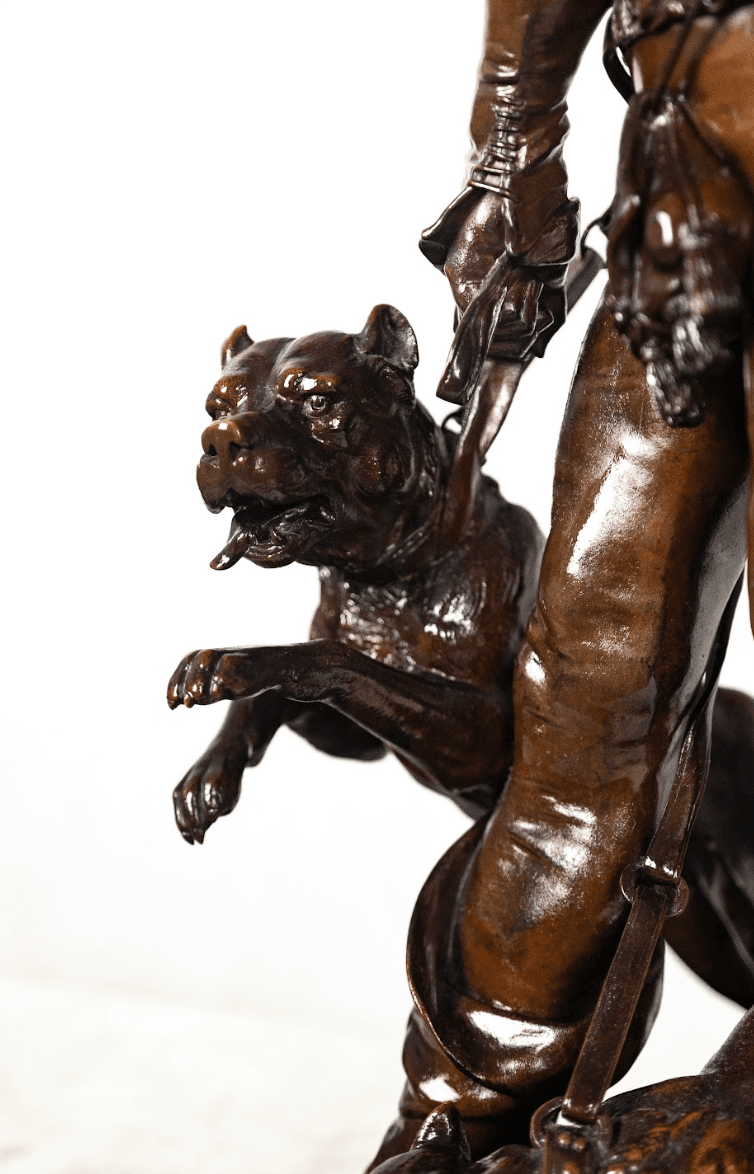 Középkori vadász kutyákkal bronz szobor