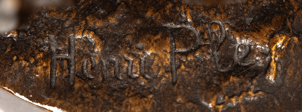 Középkori vadász kutyákkal bronz szobor