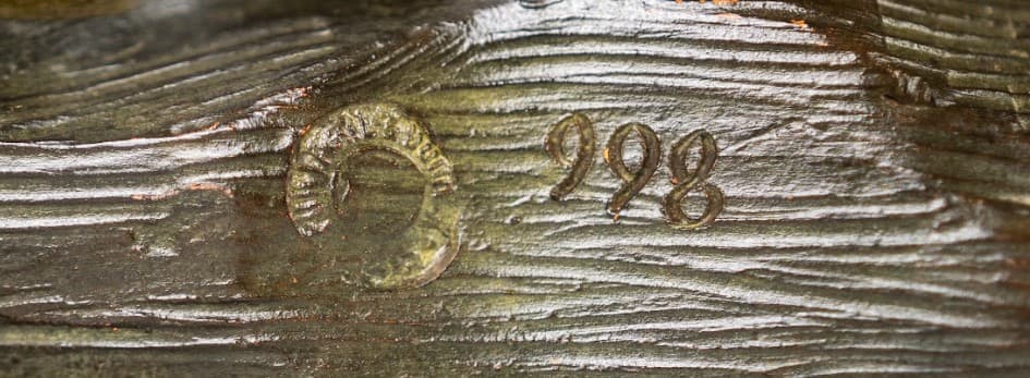 André Joliveaux 'Lion blessé' terakotta szobor