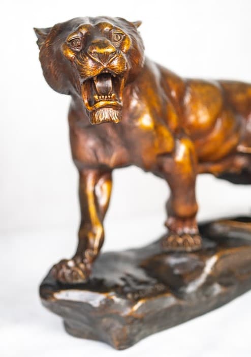 Thomas Francois Cartier 'Lionne aux Écoutes' terrakotta szobor