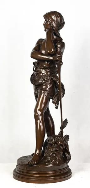 Bronze sculpture “David Vainqueur”