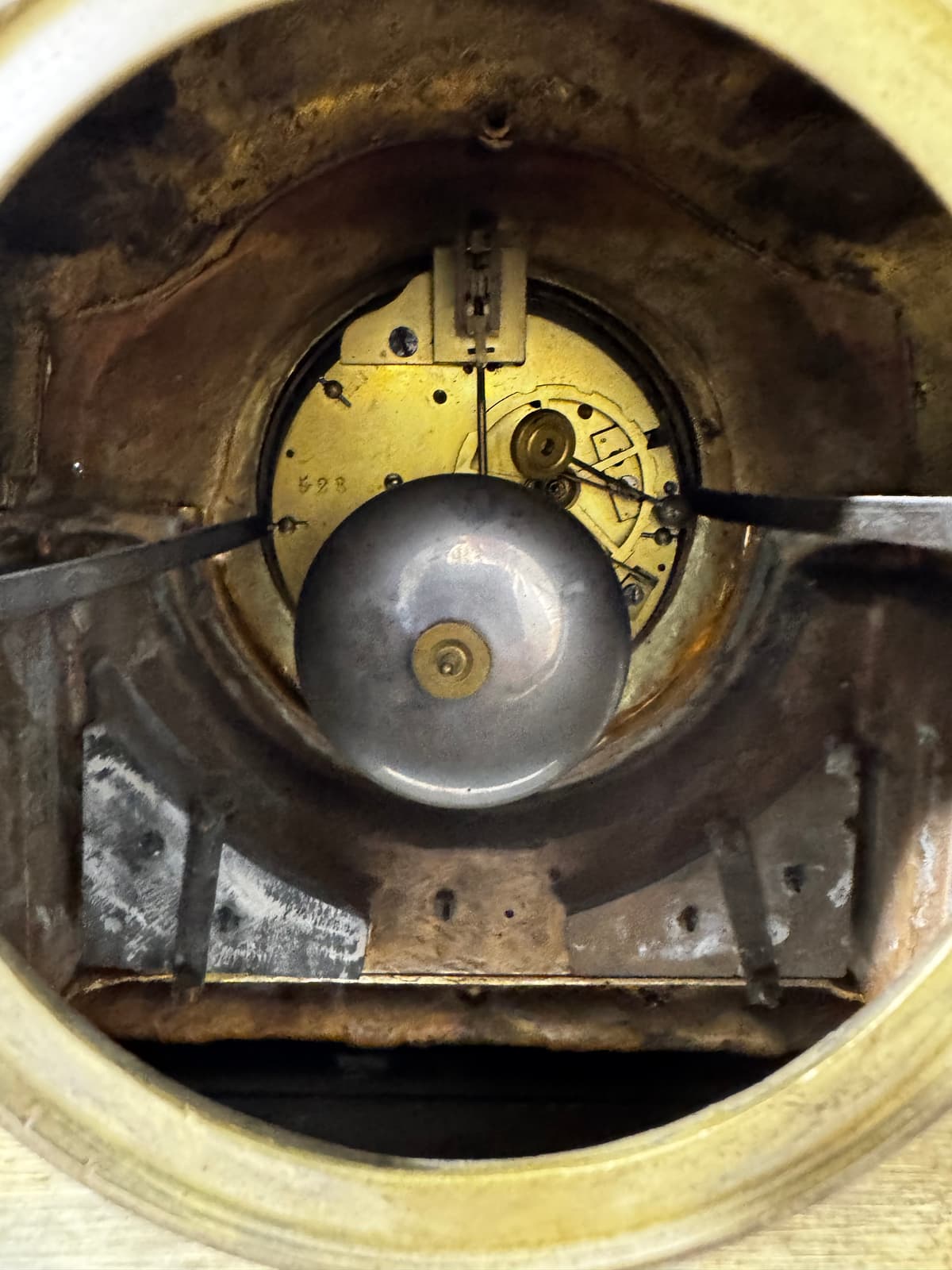 Három részes francia kandalló óra kandelláber párral