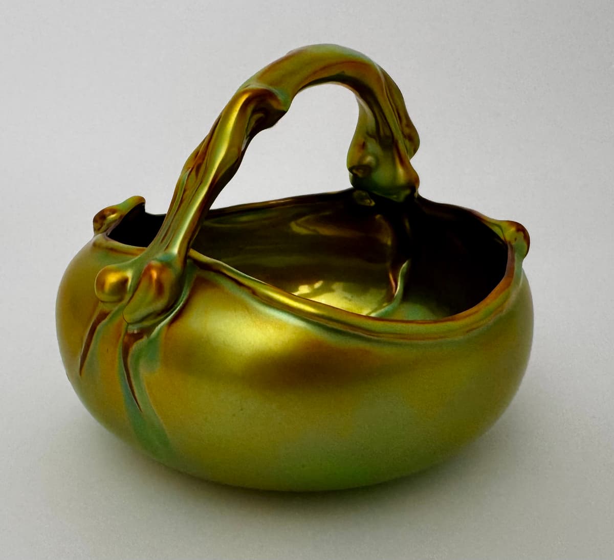 Zsolnay Bonbonier serving bowl with handles