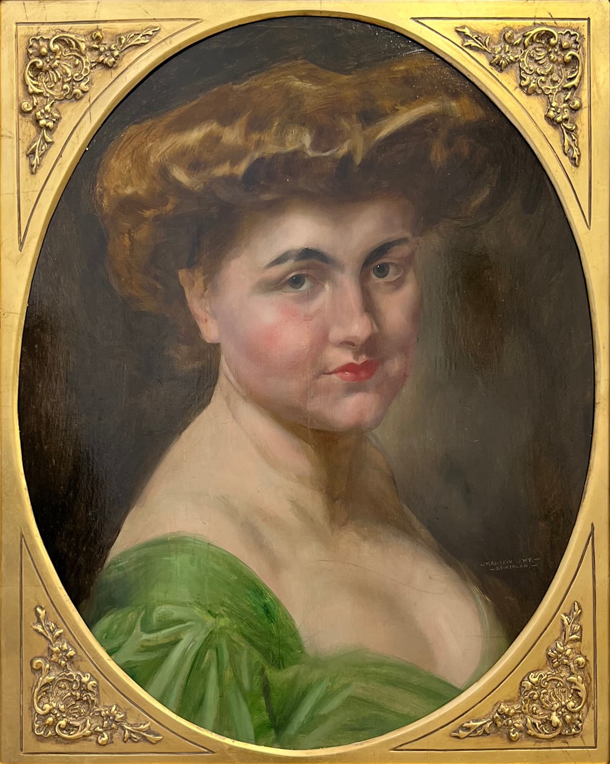 A zöld ruhás hölgy eleganciája