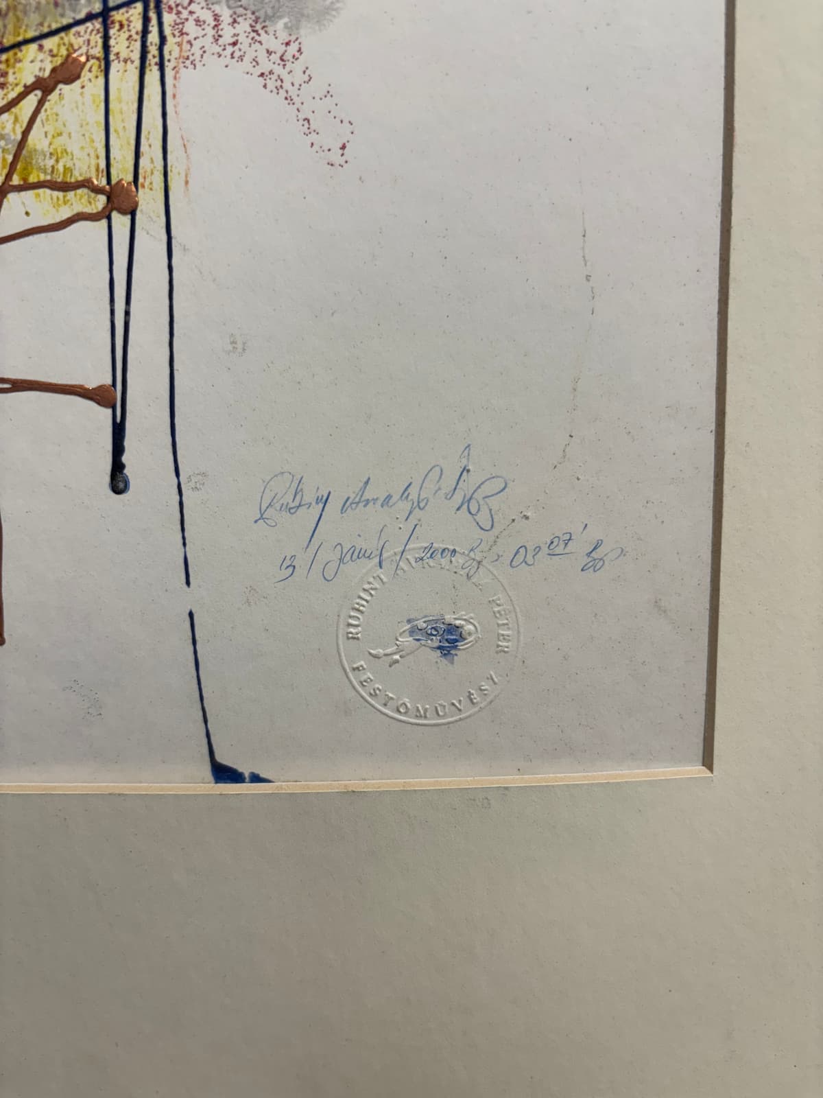 A fekete és arany násza a színek kavalkádjában