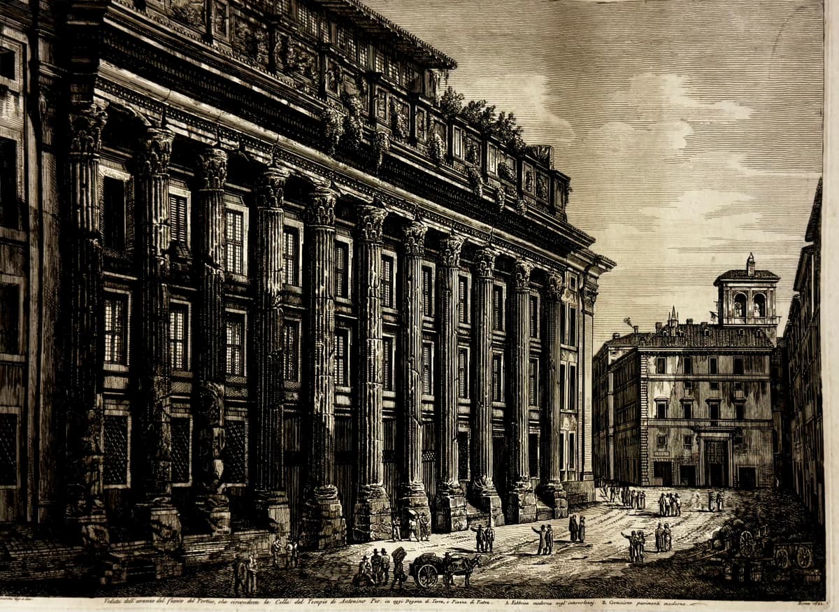 Antoninus Pius templomának celláját körülvevő portikusz romjai